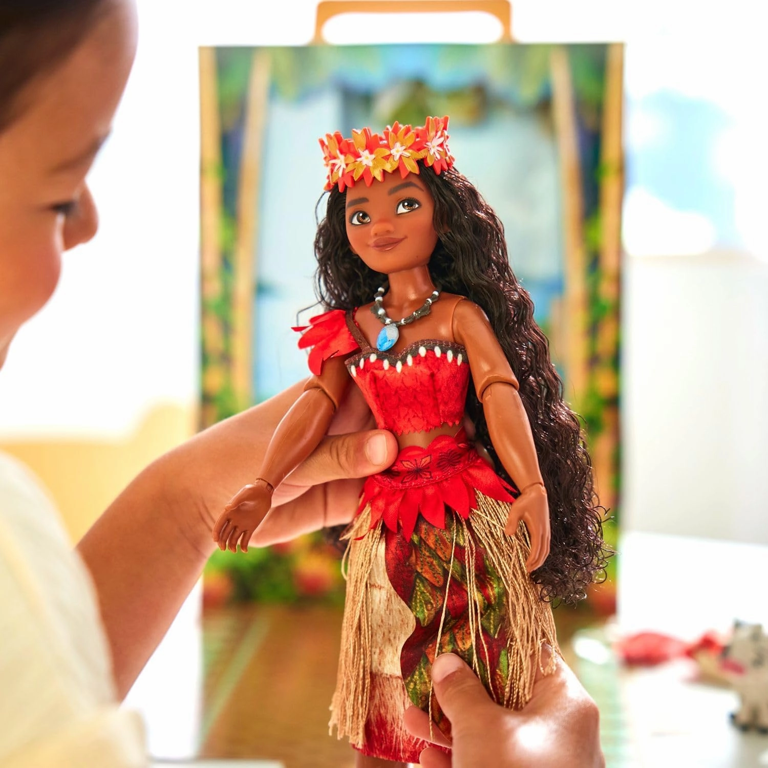 Disney Store Official Princess Story Doll (Moana) 11 Inches, Includes Coloring Book and Additional Dress, Princess Doll in Classic Outfit, Princess Toys for Girls