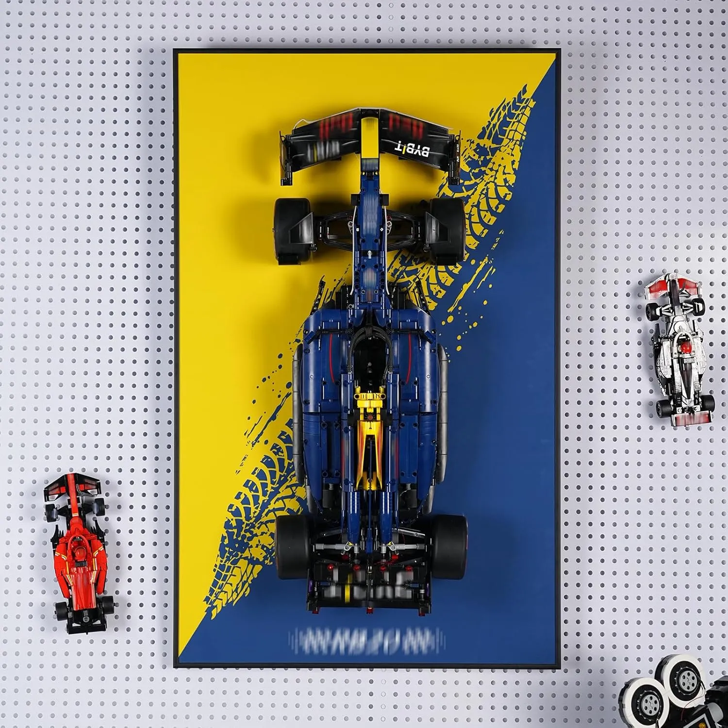 Display Wallboard for Technic Oracle Red Bull Racing RB20 F1 Car, Wall Mount for 42206 Model Car Kit (Car Not Included), Space-Saving Easy Assembly Creative Home Decor, New Background