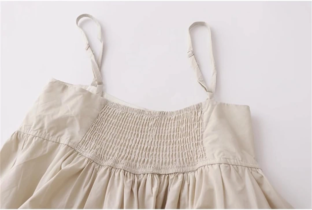 Women's French Retro Holiday Style Small Camisole Backless Loose Fluffy Bud Short Camisole