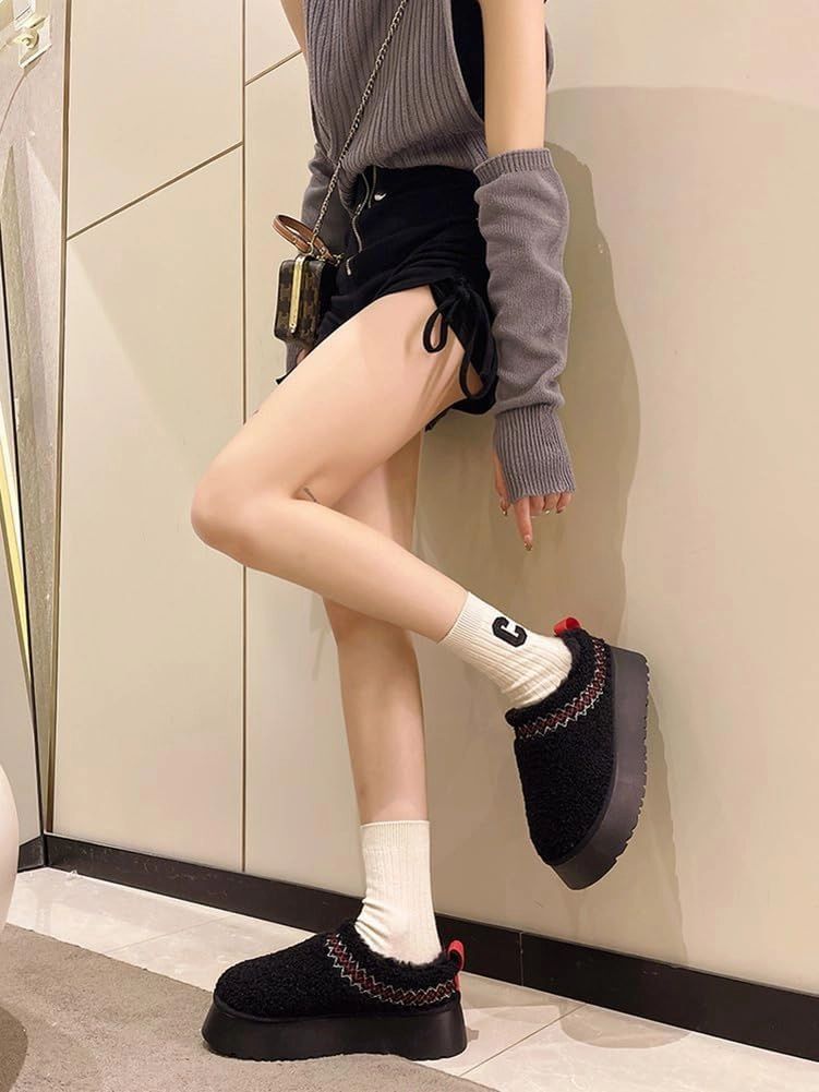 Women's Platform Mini Boots Slippers for Women Warm Fuzzy Slippers Fur Fleece Lined Slip on Suede Short Ankle Boots Outdoor Indoor Braid Slippers Anti Slip Trend