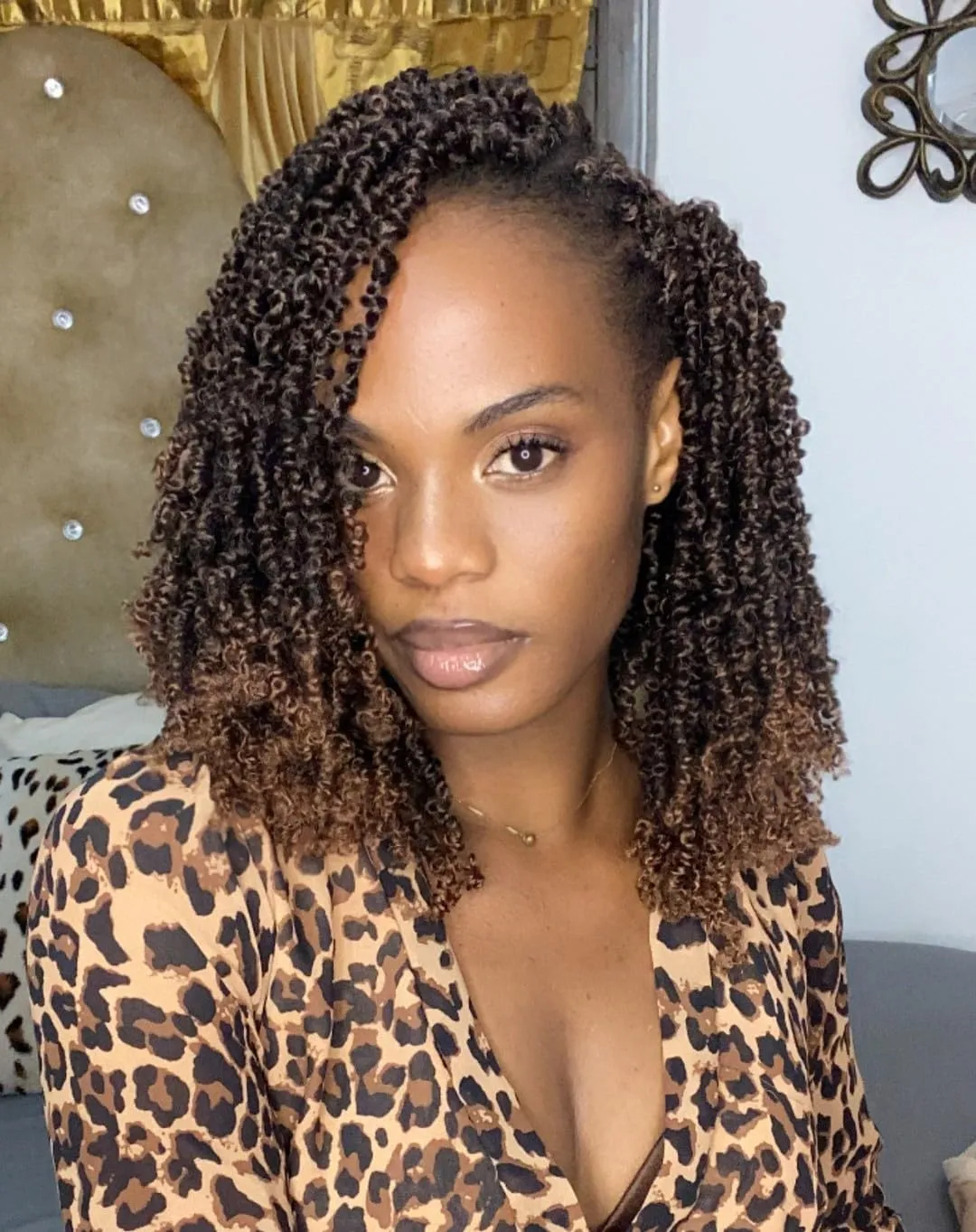 Yanky Twist Crochet Hair 9 Pack(270 Strands Total) Pre loop Pre Twisted Dark Brown Braids Crochet Hair,Synthetic Spring Short Passion Twist Crochet Braiding Hair Extensions For Women(1BH30, 8 Inch)
